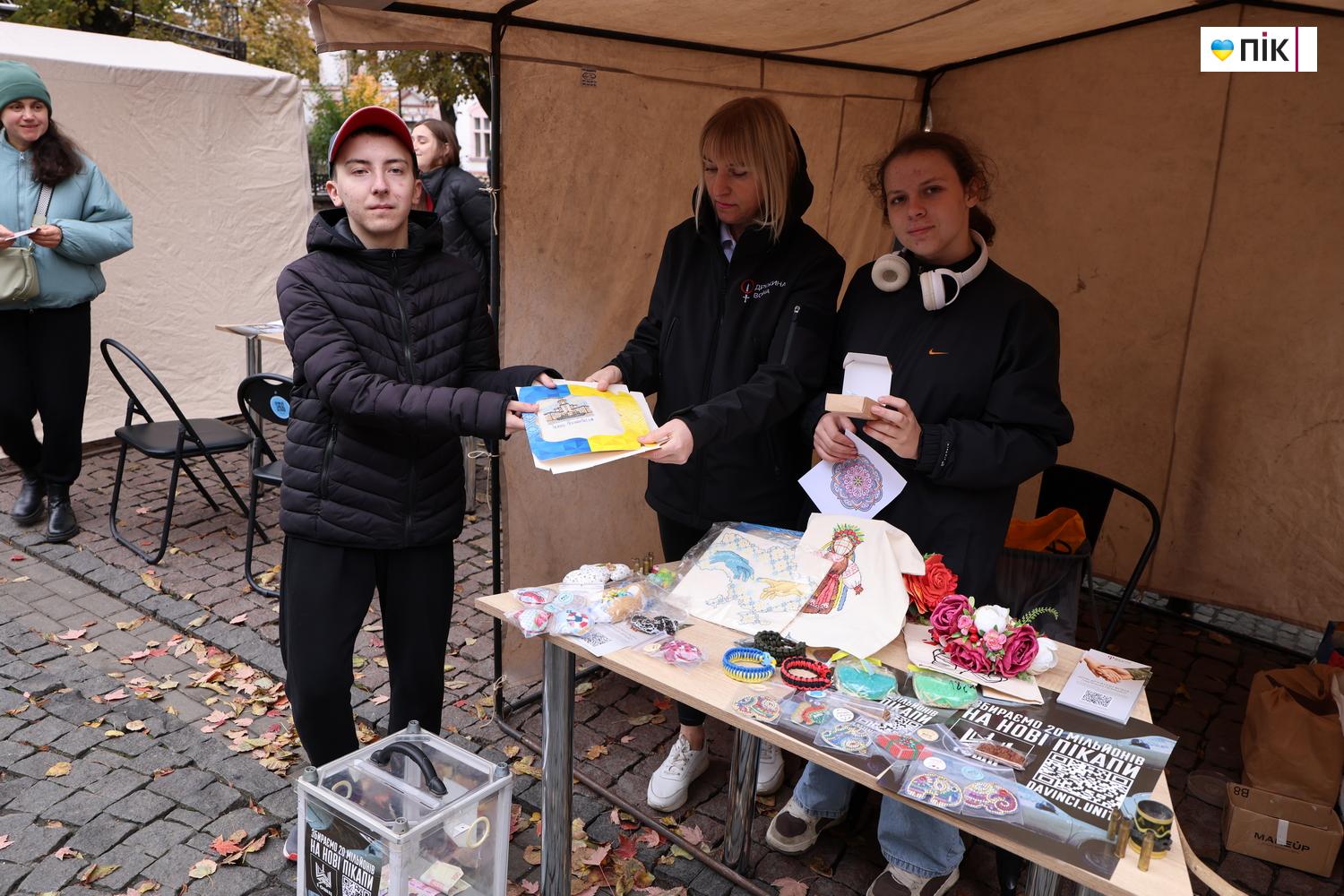 У Франківську відбувся благодійний фестиваль на підтримку 1 ОШП ім. Коцюбайла (ФОТО) 23 G71A1027 resize