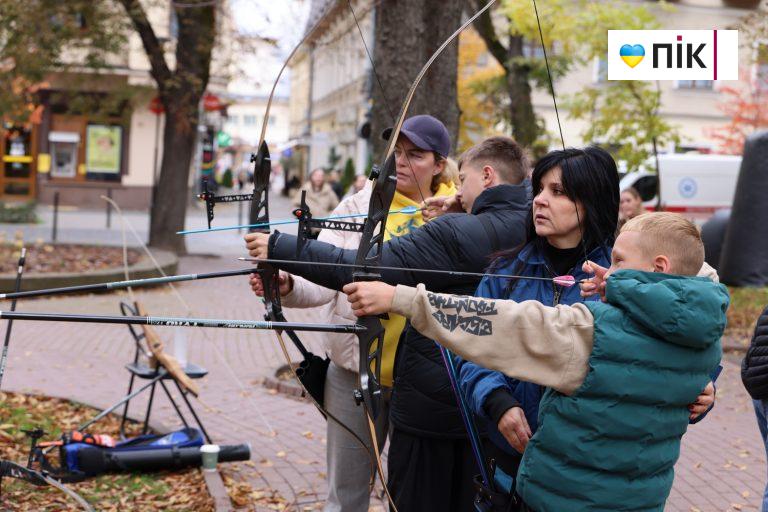 У Франківську відбувся благодійний фестиваль на підтримку 1 ОШП ім. Коцюбайла (ФОТО) 3 G71A1123 resize