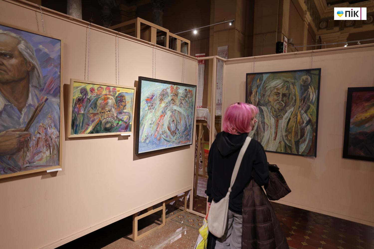 Люди Прикарпаття: на виставці "Від Тараса до Панаса" (ФОТО) 15 G71A2767 resize