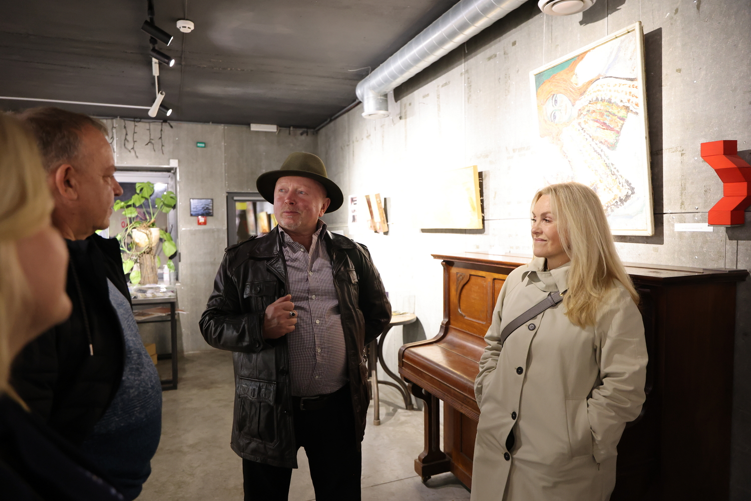 Люди Прикарпаття: на виставці "Портрет невідомо(ї)го" (ФОТО) 7 G71A7571 resize