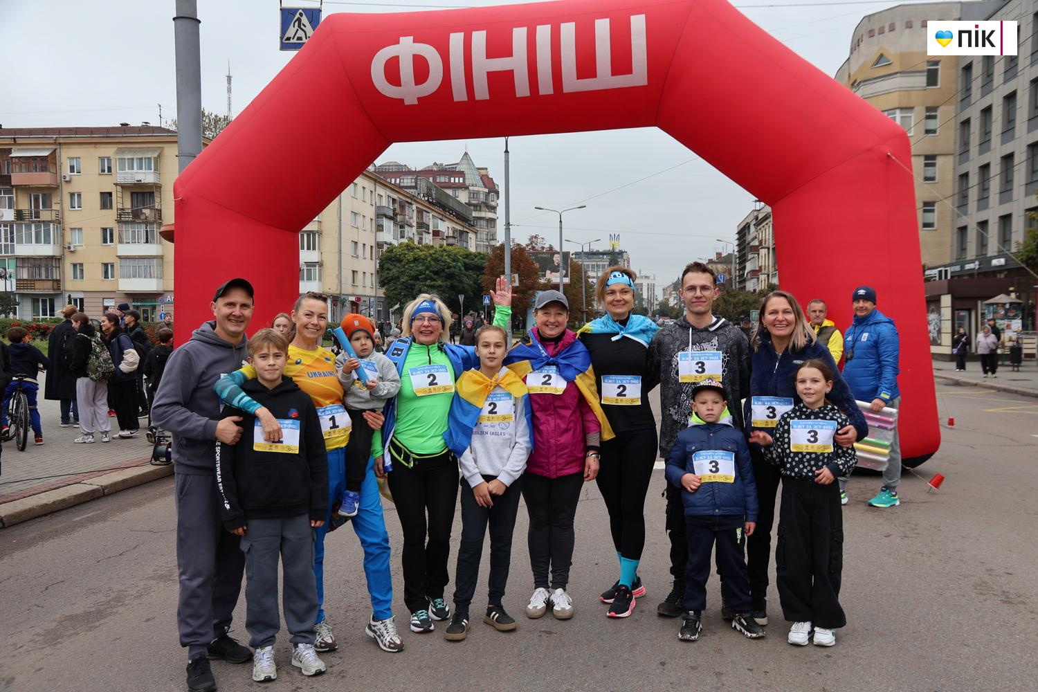 Люди Прикарпаття: на благодійній естафеті "Біжу за ЗСУ" (ФОТО) 5 IMG 0045 resize