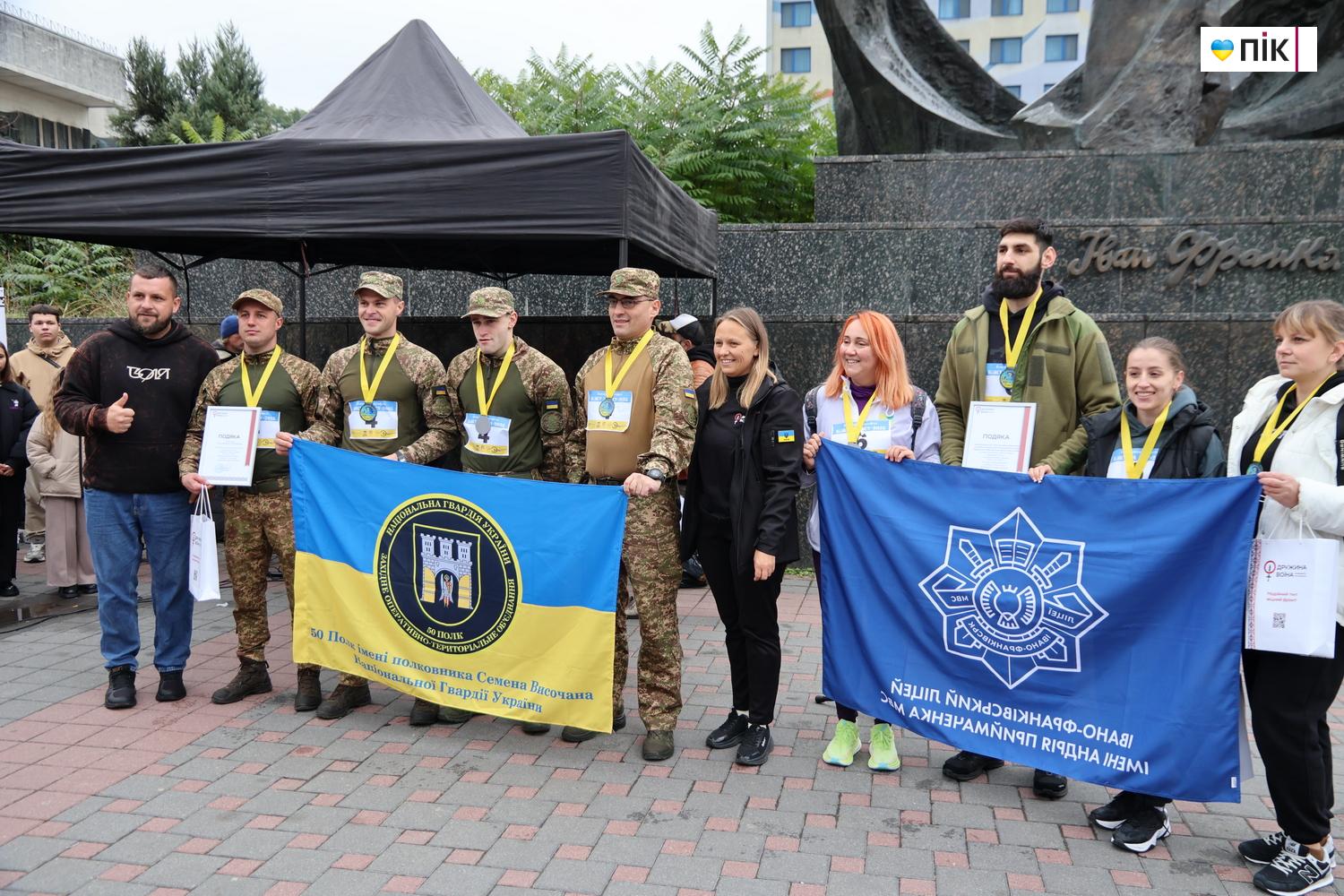 Люди Прикарпаття: на благодійній естафеті "Біжу за ЗСУ" (ФОТО) 13 IMG 0073 resize