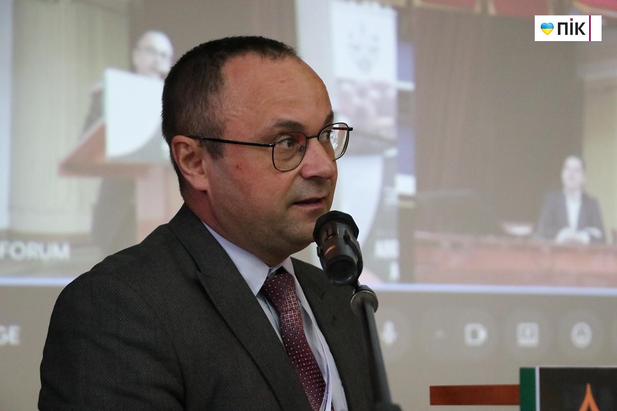 Стійкість, кадри, інновації: на Івано-Франківщині відбувся форум "Нафтогазова енергетика 2025" (ФОТО) 4 IMG 8955