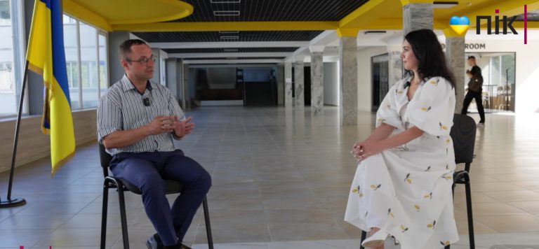 "Сила університету - в його випускниках", — ректор ІФНТУНГ Ігор Чудик (ВІДЕО) 9 photo 2025 10 15 09 54 54