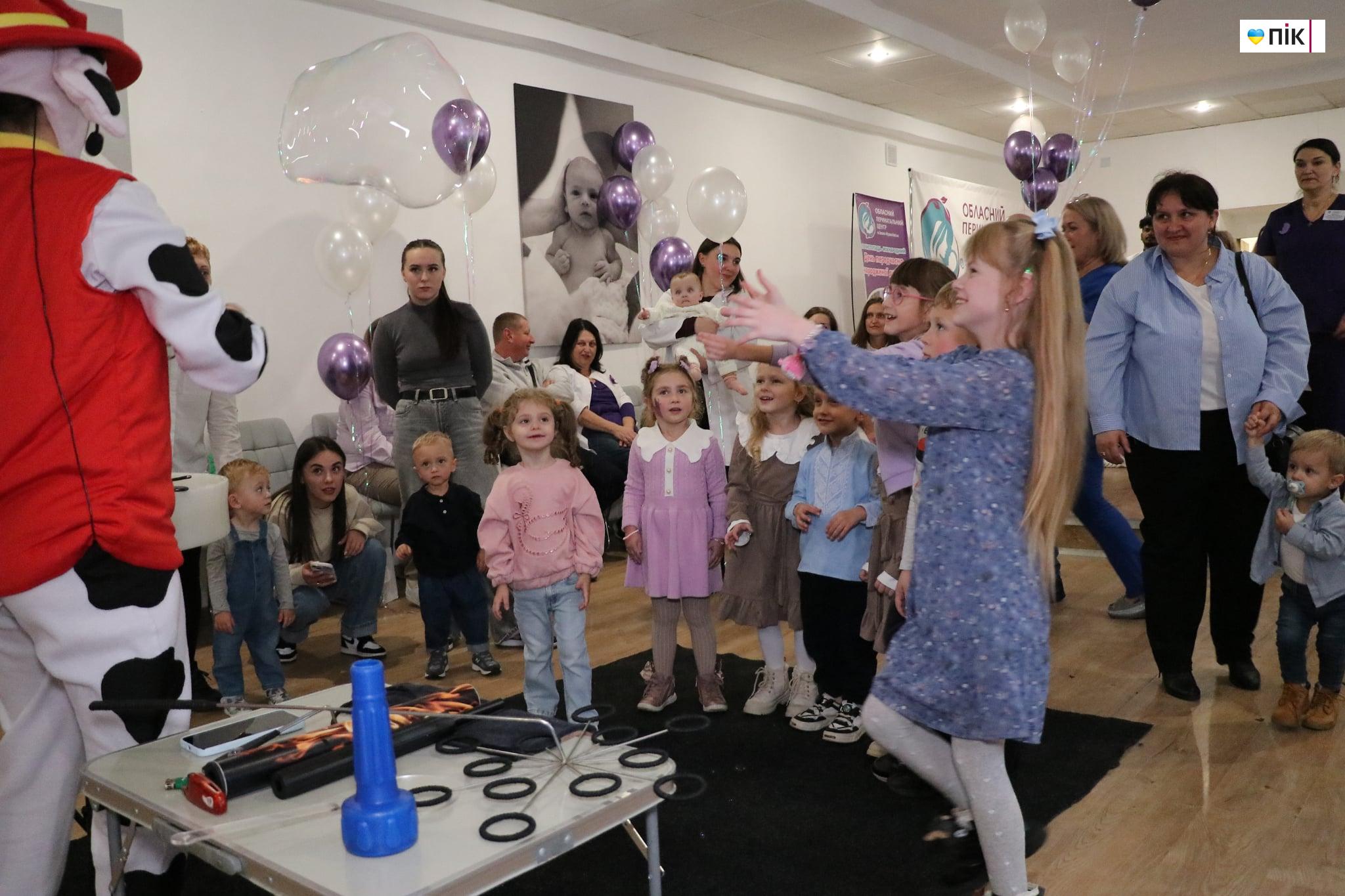 День "поспішайок" відзначили у Франківському обласному перинатальному центрі (ФОТОРЕПОРТАЖ) 24 1392b67d d9b0 4e67 9d6b 5eeac95f62fe