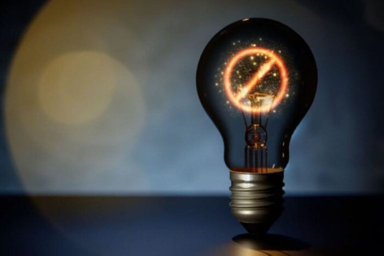 На Прикарпатті оновили графік вимкнень світла (ОНОВЛЕНО) 10 Прикарпатцям пояснили, чому світло вимикають довше
