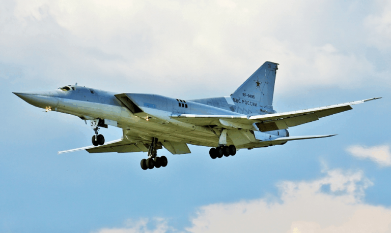 Російські ракетоносці Ту-22М3 пролетіли над Балтійським морем