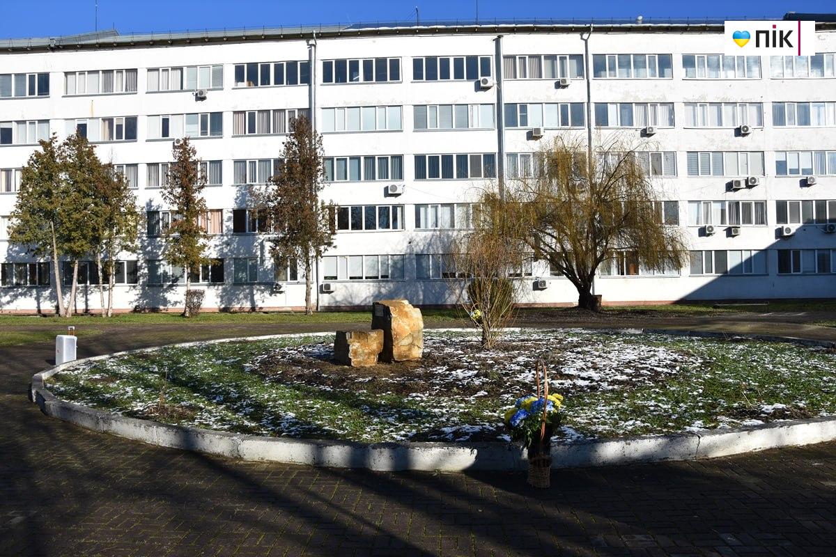 В ІФНТУНГ заклали основу меморіалу полеглим захисникам (ФОТО) 10 5269715712039653600