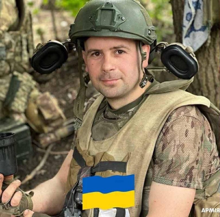 На Донеччині загинув прикарпатець Володимир Микитишин (ФОТО) 4 579355909 122109751413053434 1209086506193911532 n 1
