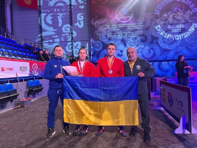 Прикарпатські самбісти здобули дві бронзові медалі на чемпіонаті світу (ФОТО) 7 579924778 1149555334017181 889198063224336596 n