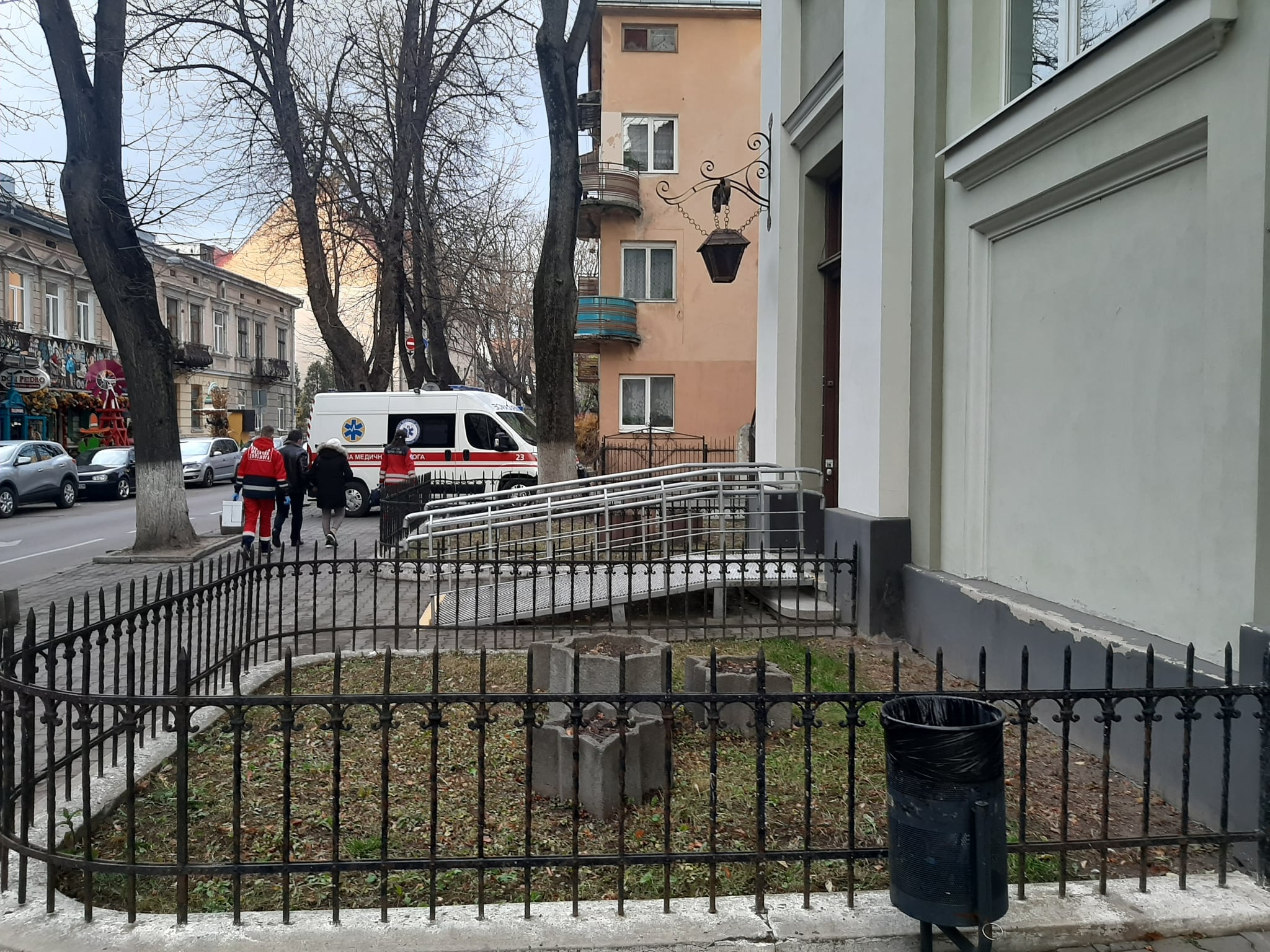 Сім кіл пекла, або як у Франківську пройти банальне медобстеження (ФОТО) 5 580215a3 5c98 447d 9312 9fc3f1d28b4e