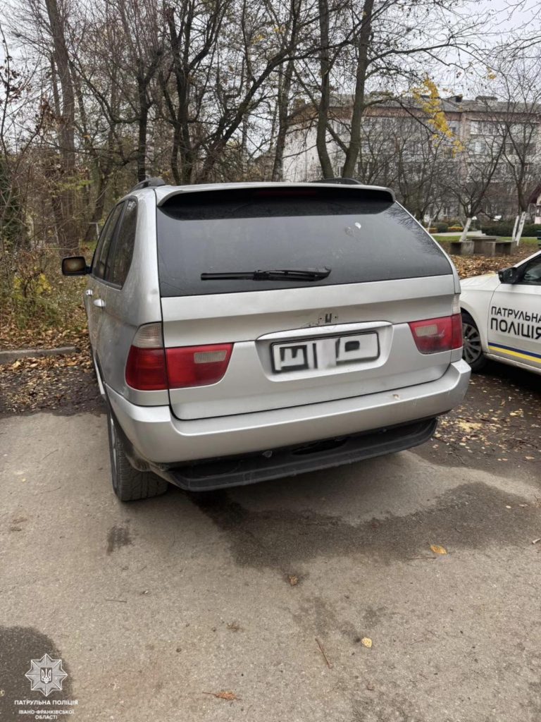 У Франківську зіткнулися BMW та Tesla: водій покинув місце ДТП (ФОТО) 2 581457644 1293378546163087 8942473847105922614 n 1