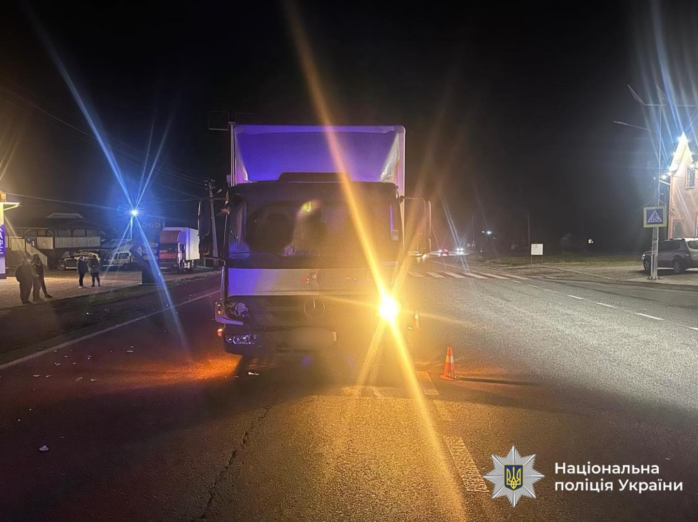 У Крилосі водій "Мерседес" наїхав на літню жінку: вона загинула (ФОТО) 2 582024608 844732201534344 6849623773641527634 n