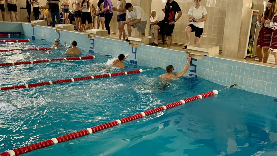 У Франківську провели чемпіонат міста з плавання для ветеранів (ФОТО) 6 584587593 3692523670882277 7993012534430884346 n