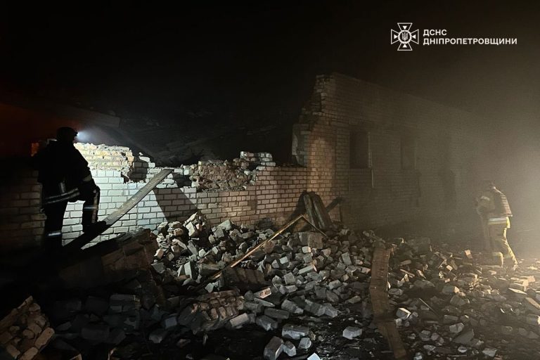 Внаслідок атаки росіян на Дніпропетровщину загинули тварини й поранені люди (ФОТО)