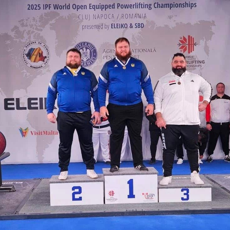Коломиянин виборов золото на чемпіонаті світу з пауерліфтингу 584940628 1561744175955290 517700779352917368 n