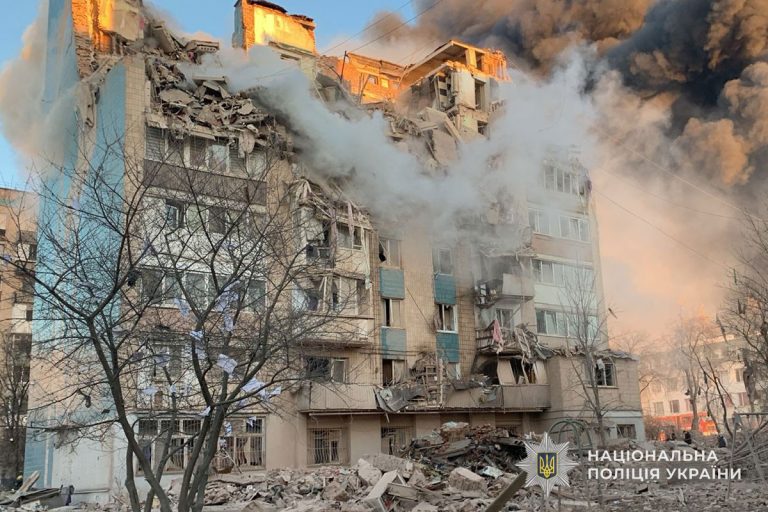 Атака по багатоповерхівках у Тернополі забрала життя щонайменше 16 людей (ФОТО) 1 586335895 1163661932622110 1561378786381042050 n