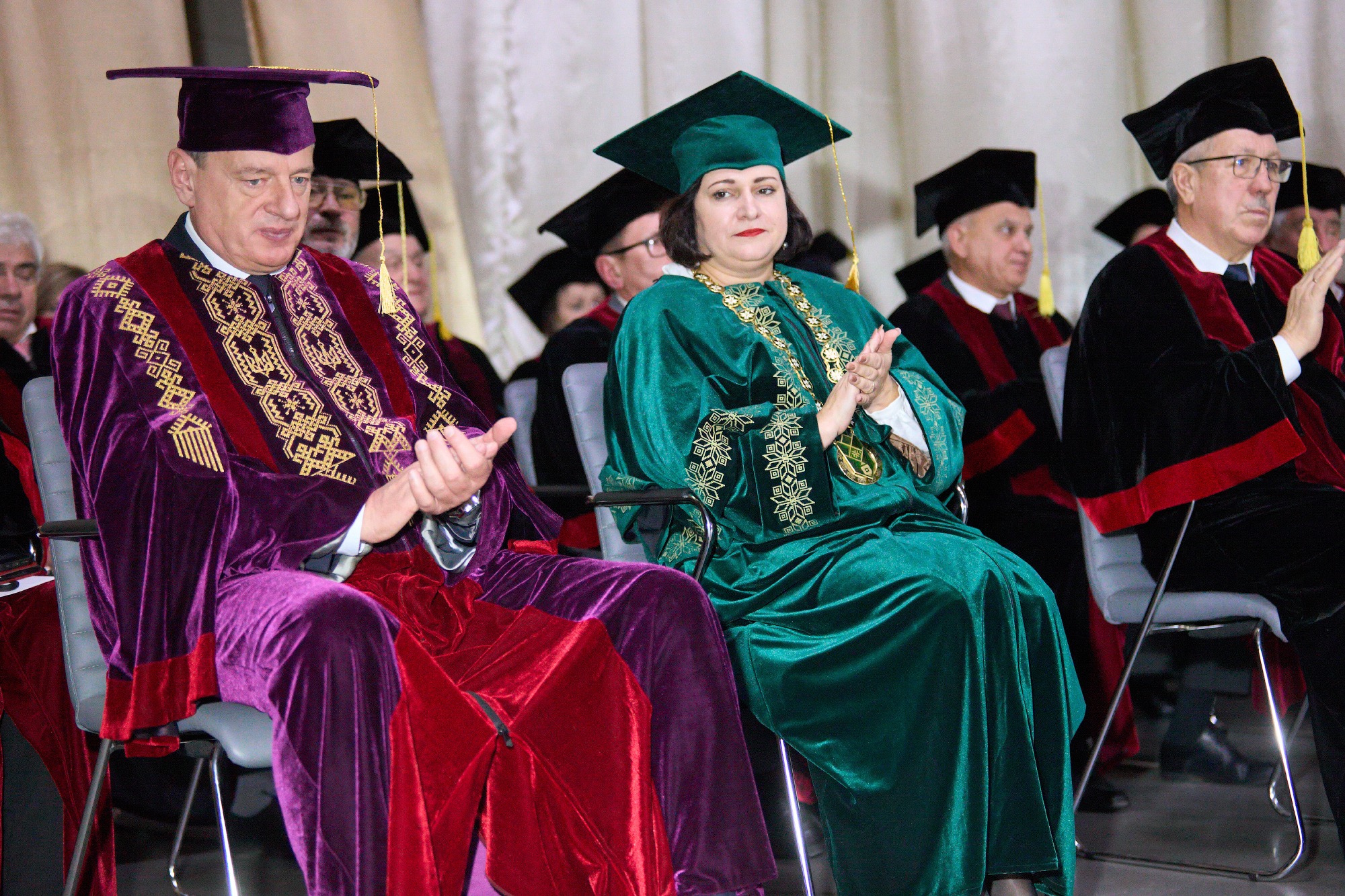 «Жоден ректор не може змінити університет сам»: Валентина Якубів офіційно очолила КНУВС (ФОТО) 4 586863429 1436727394690179 4490031008561949500 n