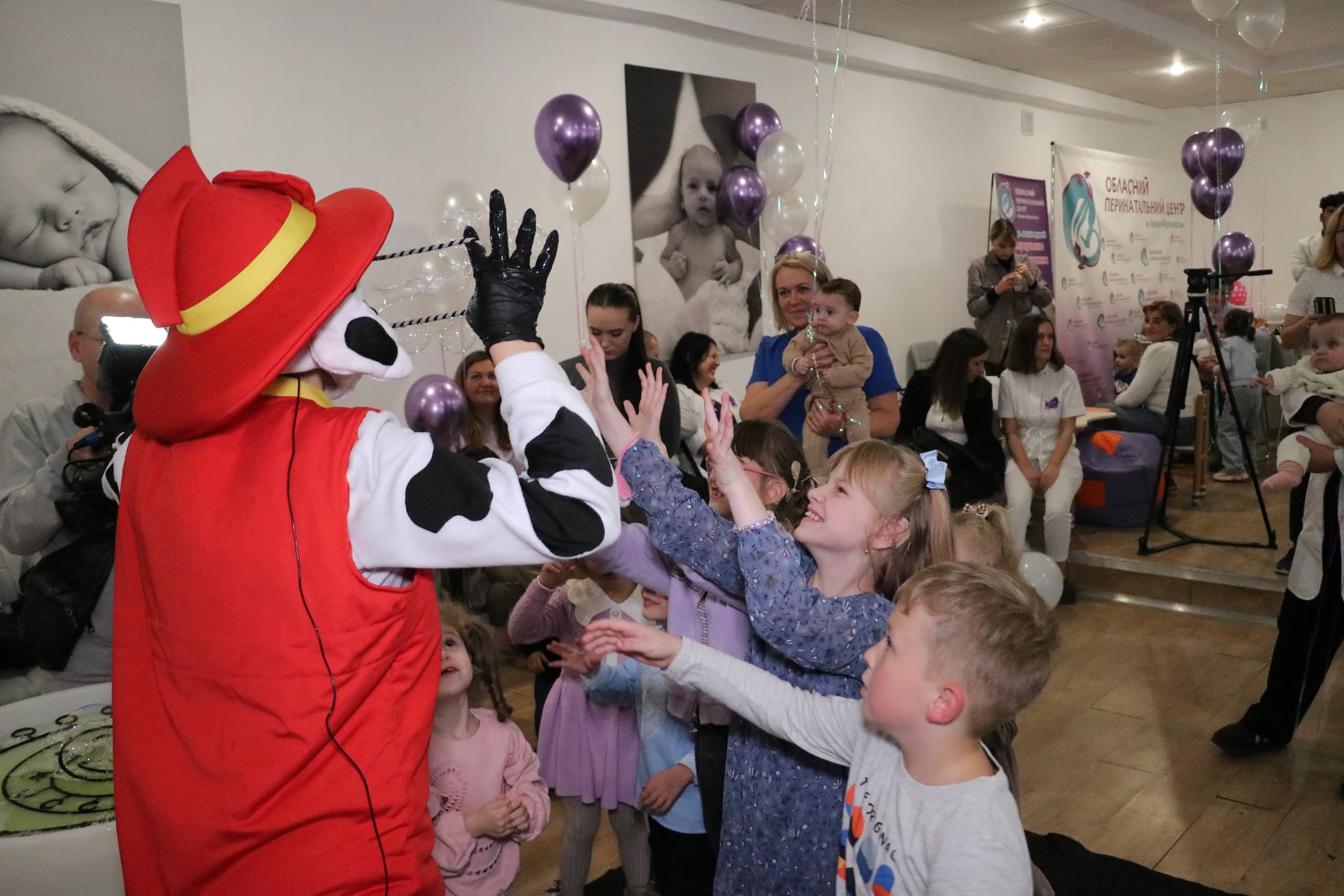 День "поспішайок" відзначили у Франківському обласному перинатальному центрі (ФОТОРЕПОРТАЖ) 31 59a10436 81ee 485d 8b77 64698cbab2ee