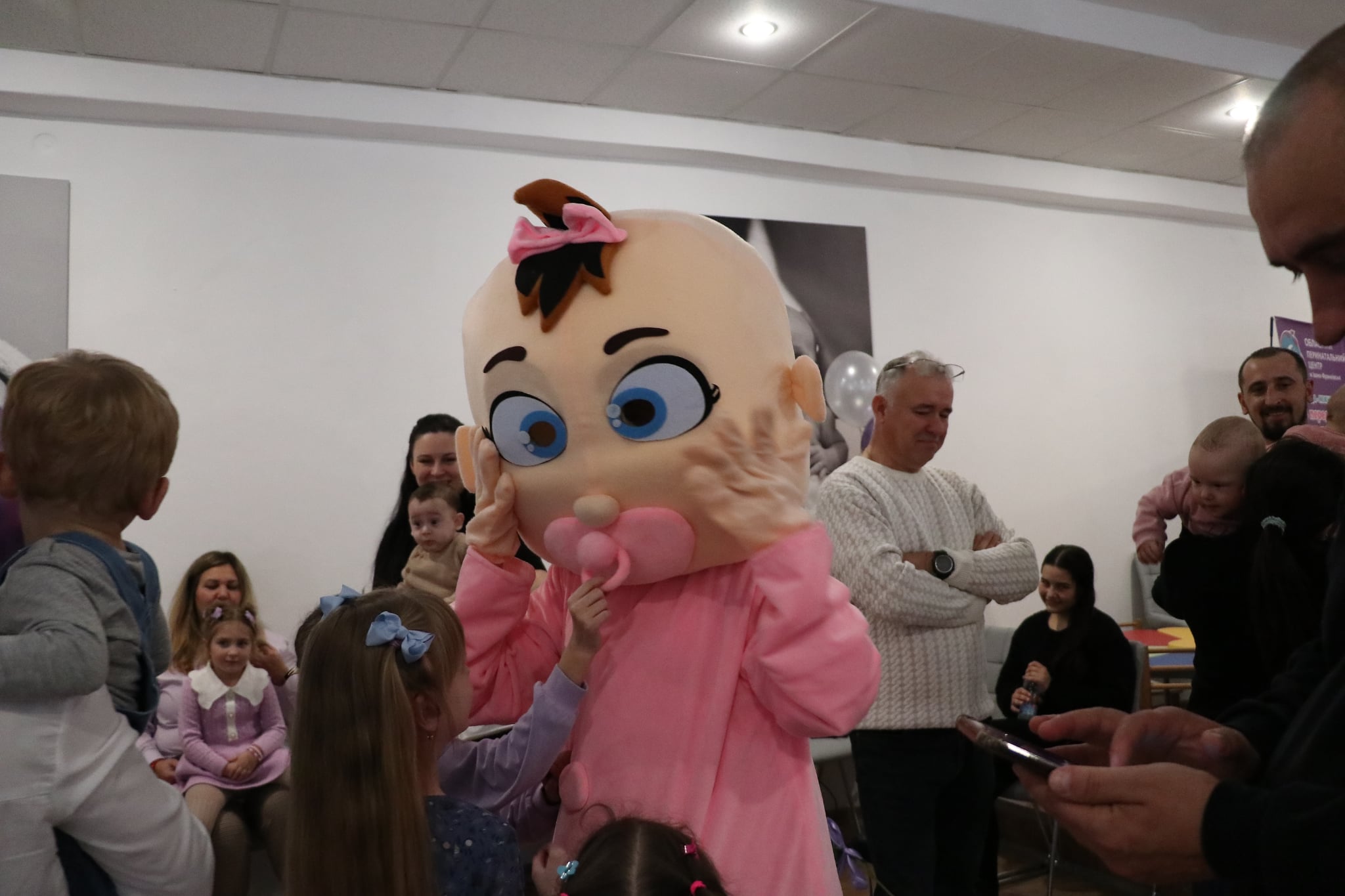 День "поспішайок" відзначили у Франківському обласному перинатальному центрі (ФОТОРЕПОРТАЖ) 43 5b8bb27d 20dc 41be 8bf7 1db945004ded