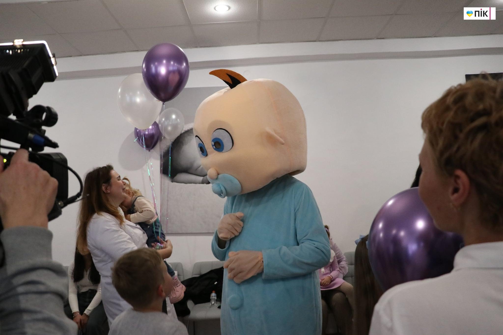 День "поспішайок" відзначили у Франківському обласному перинатальному центрі (ФОТОРЕПОРТАЖ) 21 74706b8e 2cad 4668 b463 19e6df7f5945