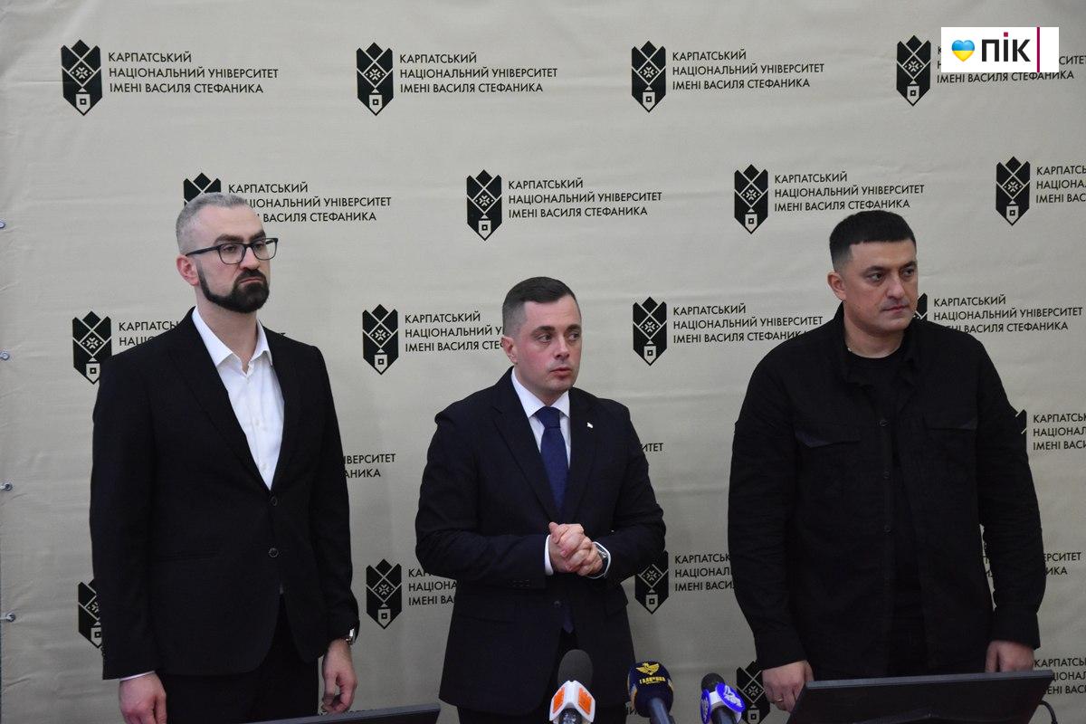 Карпатський університет оголосив про масштабний розвиток дуальної освіти (ФОТО) 4 8bf2b12b f63a 4764 b17a c337e69963a4