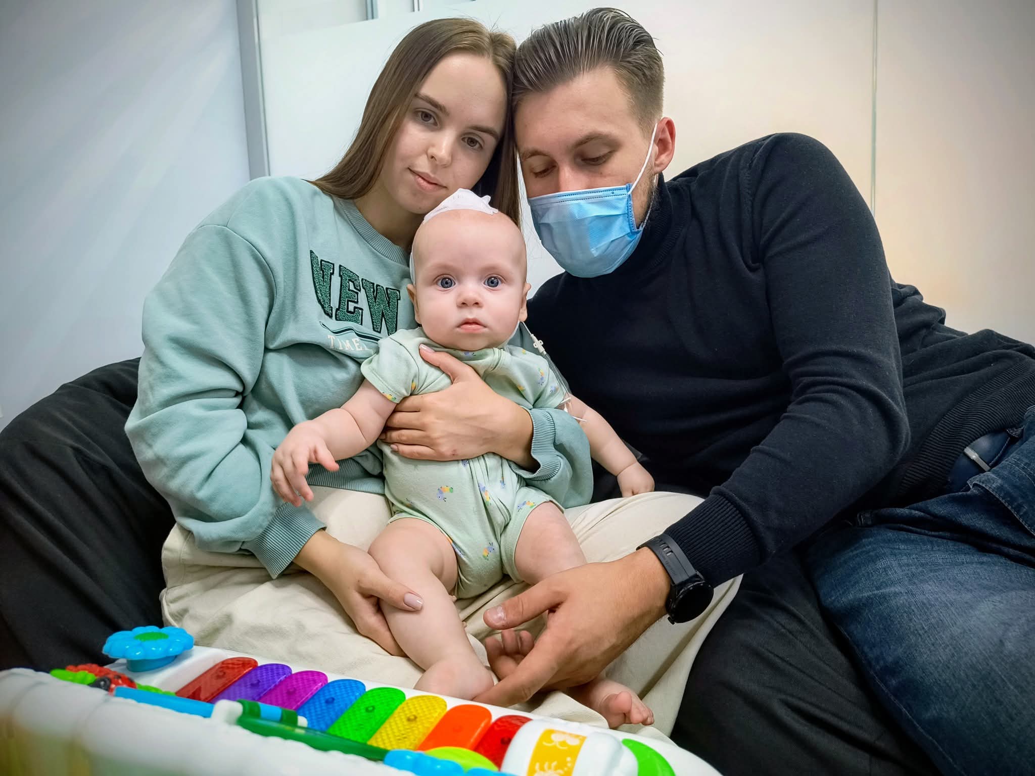 У Львові врятували 6-місячного сина воїна з критичною травмою голови 4 FB IMG 1762456770584