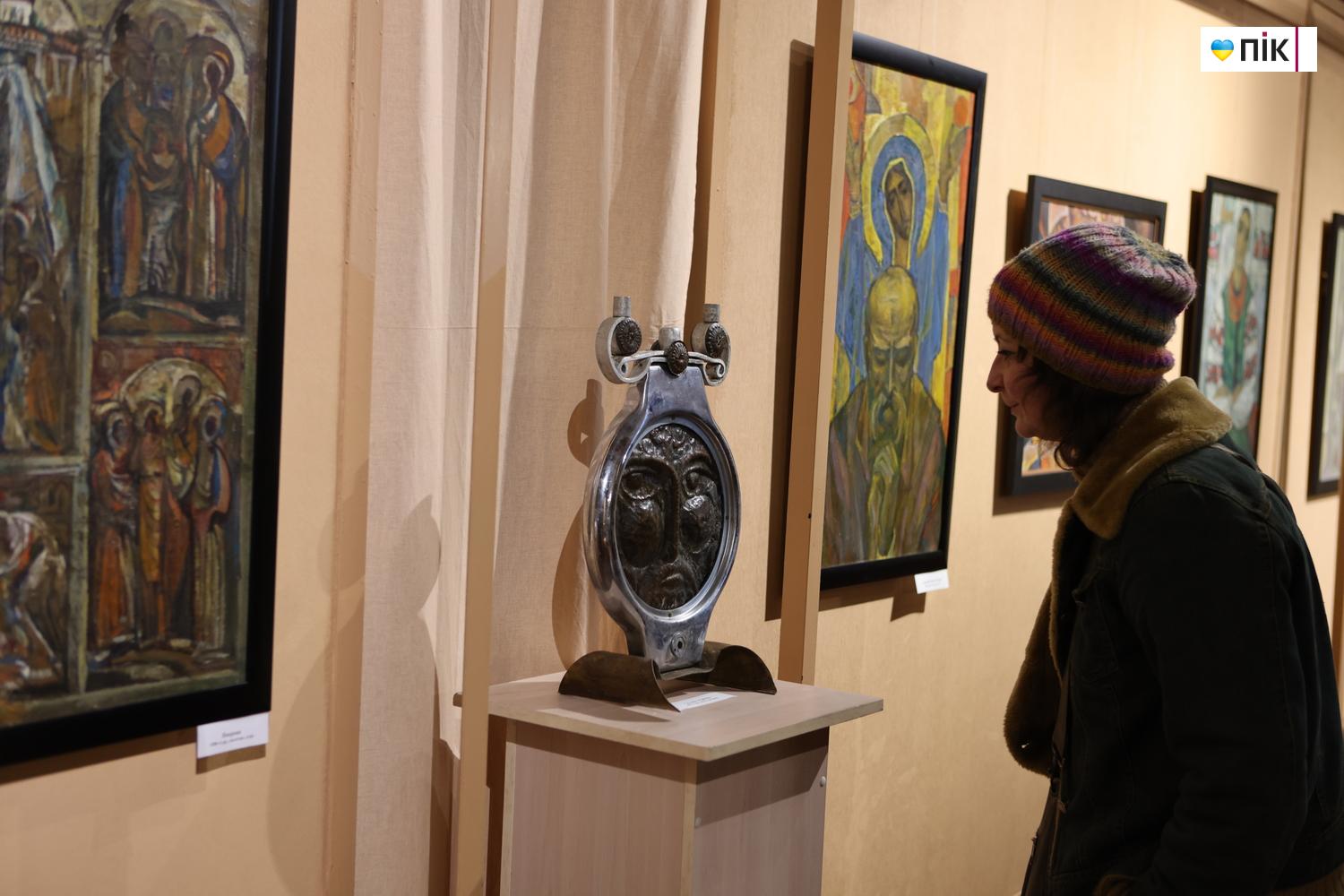 У Франківську презентували виставку до сторіччя Опанаса Заливахи (ФОТО) 26 G71A1540 resize