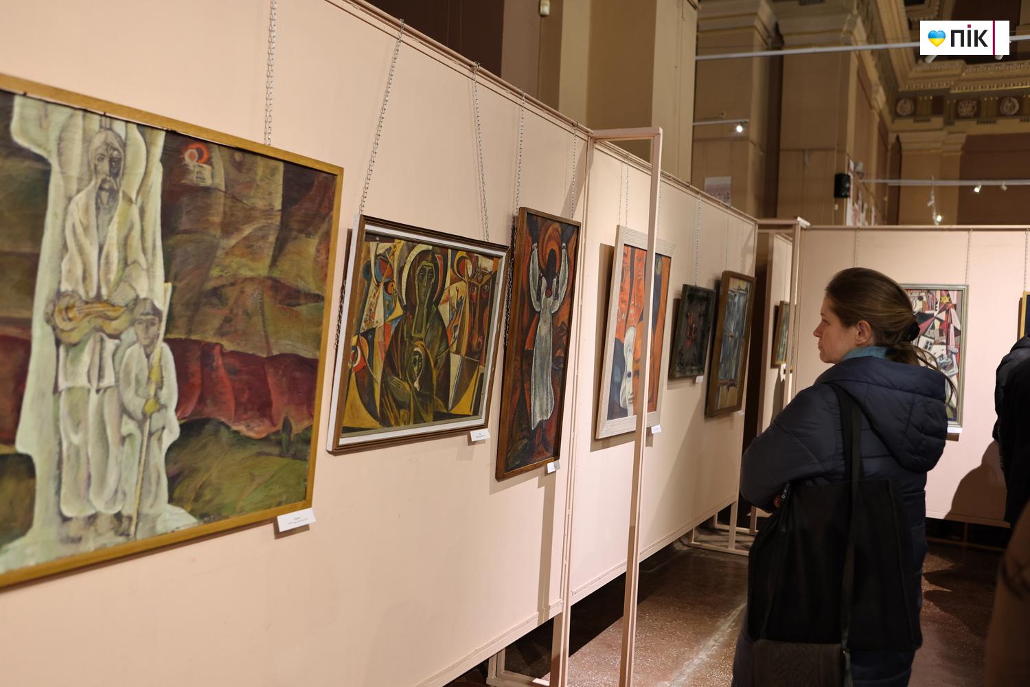 У Франківську презентували виставку до сторіччя Опанаса Заливахи (ФОТО) 3 G71A1574 resize