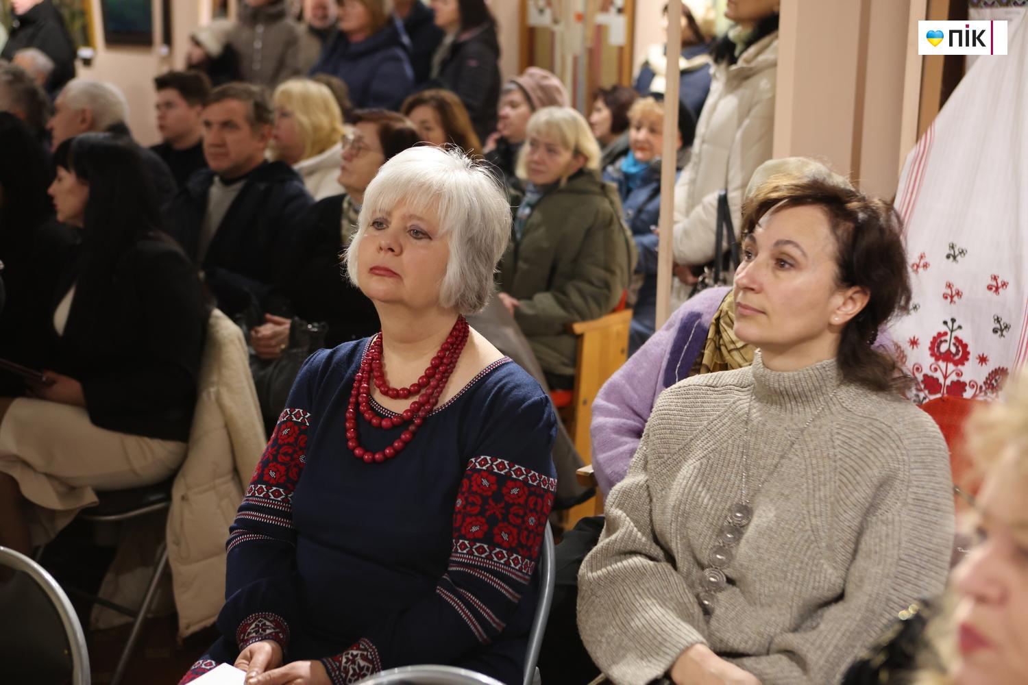 У Франківську презентували виставку до сторіччя Опанаса Заливахи (ФОТО) 10 G71A1707 resize