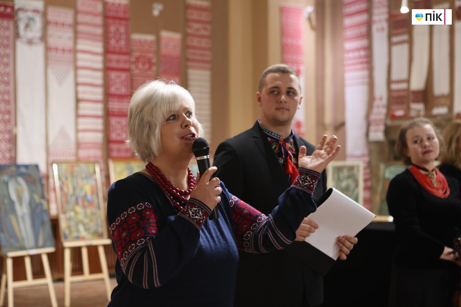 У Франківську презентували виставку до сторіччя Опанаса Заливахи (ФОТО) 12 G71A1760 resize