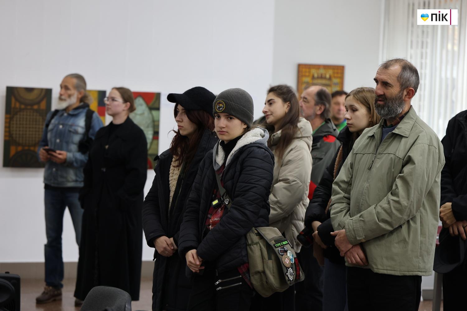 В Івано-Франківську відкрили виставку Любові Лебідь-Коровай «Територія знаку» (ФОТО) 9 G71A8112 resize