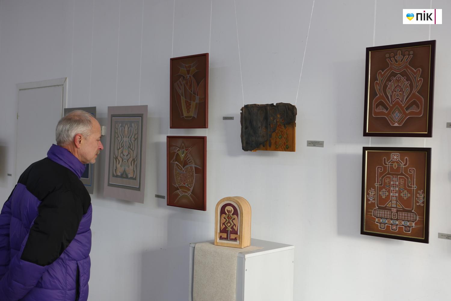 "Обереги землі нашої": у Франківську відкрили ретроспективну виставку Ольги Шулепи (ФОТО) 28 G71A9979 resize