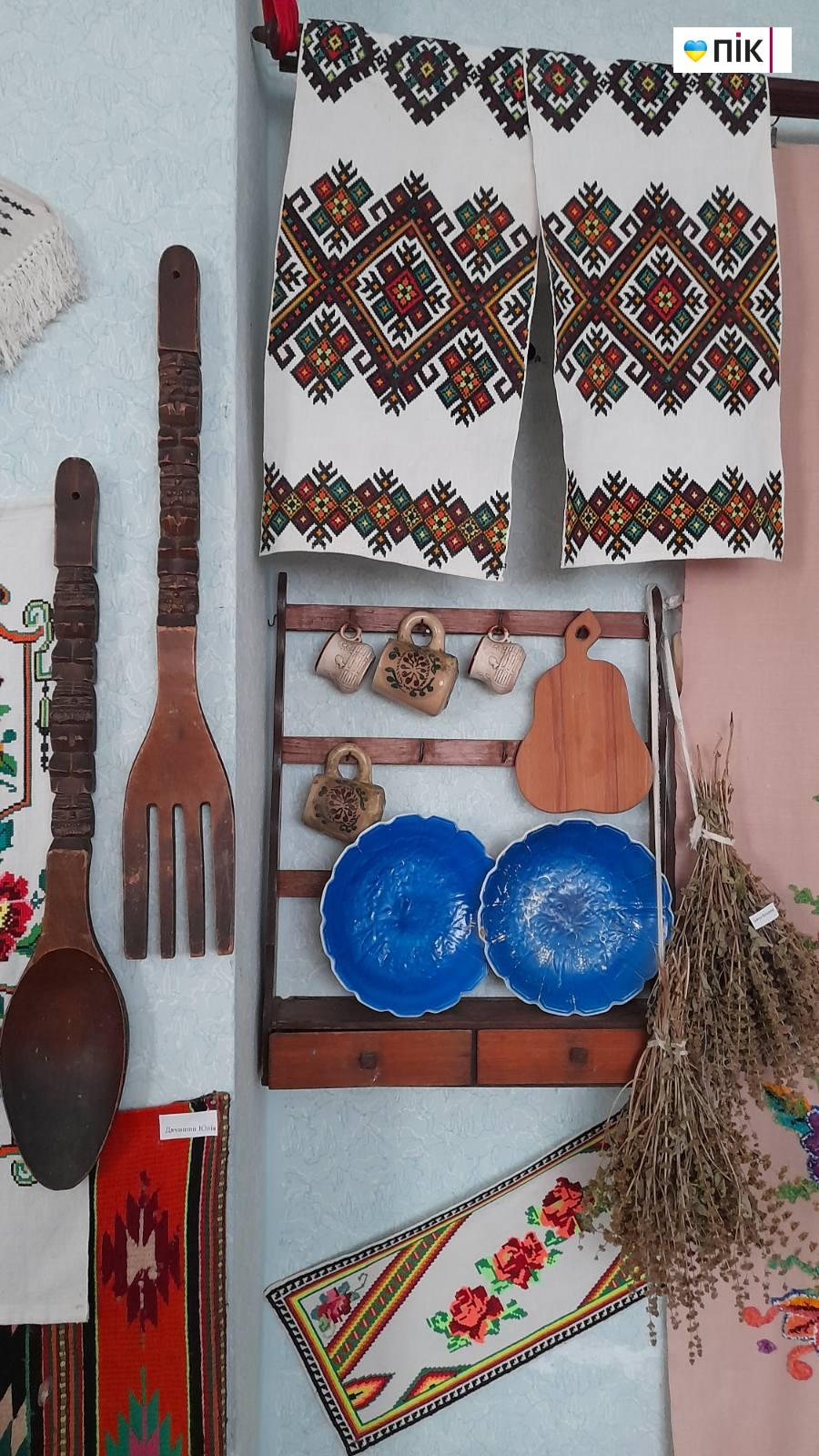 Зберегти своє українське: у селі Козарі відкрили «Хату-музей» (ФОТО) 20 IMG 6742f1995716d58770127a2791fde773 V