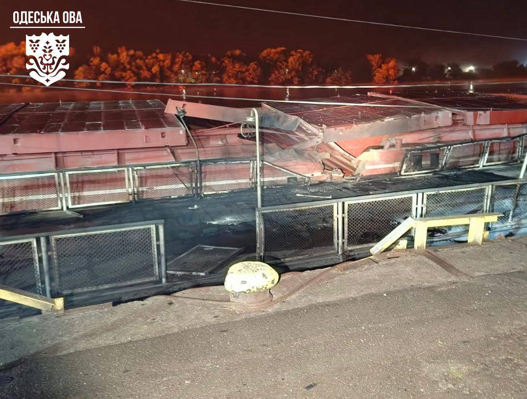 Пошкоджені кілька цивільних суден через ворожу атаку на Одещині 2 IMG 20251117 083828 332