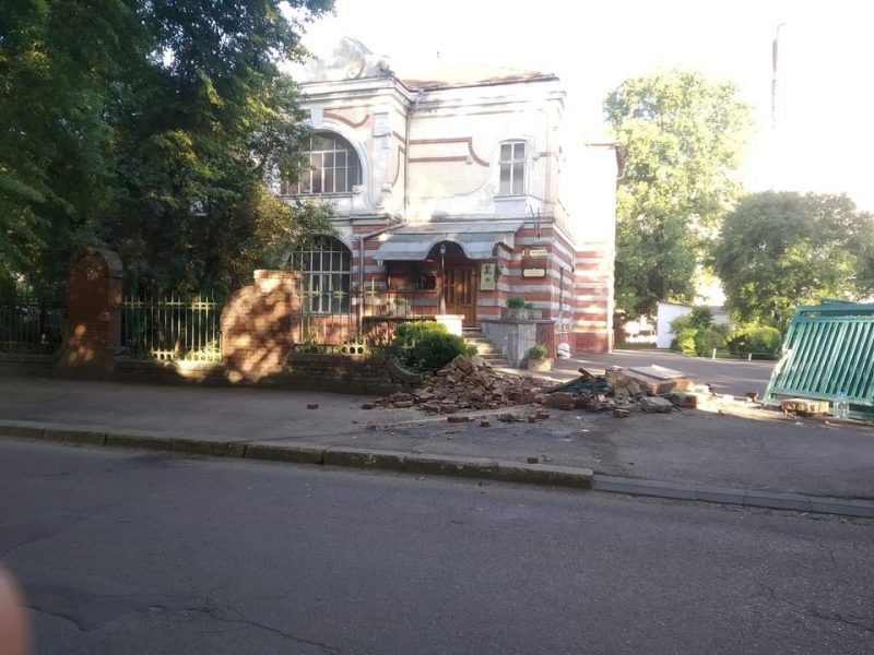 Після ДТП у Франківську відновили браму Музею визвольної боротьби ім.С.Бандери (ФОТО) 2 IMG 5869 scaled 1