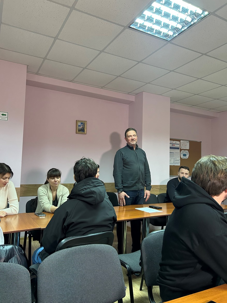 Новий набір і великі амбіції: у Франківську стартували безкоштовні курси "Успіх у бізнесі" (ФОТО) 2 IMG 9325