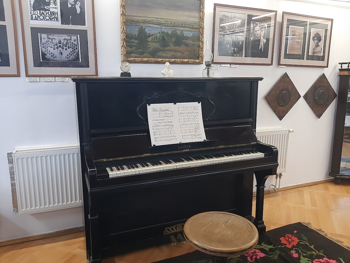 a0cfa281 ec30 48f5 a6ba 91181bd43069