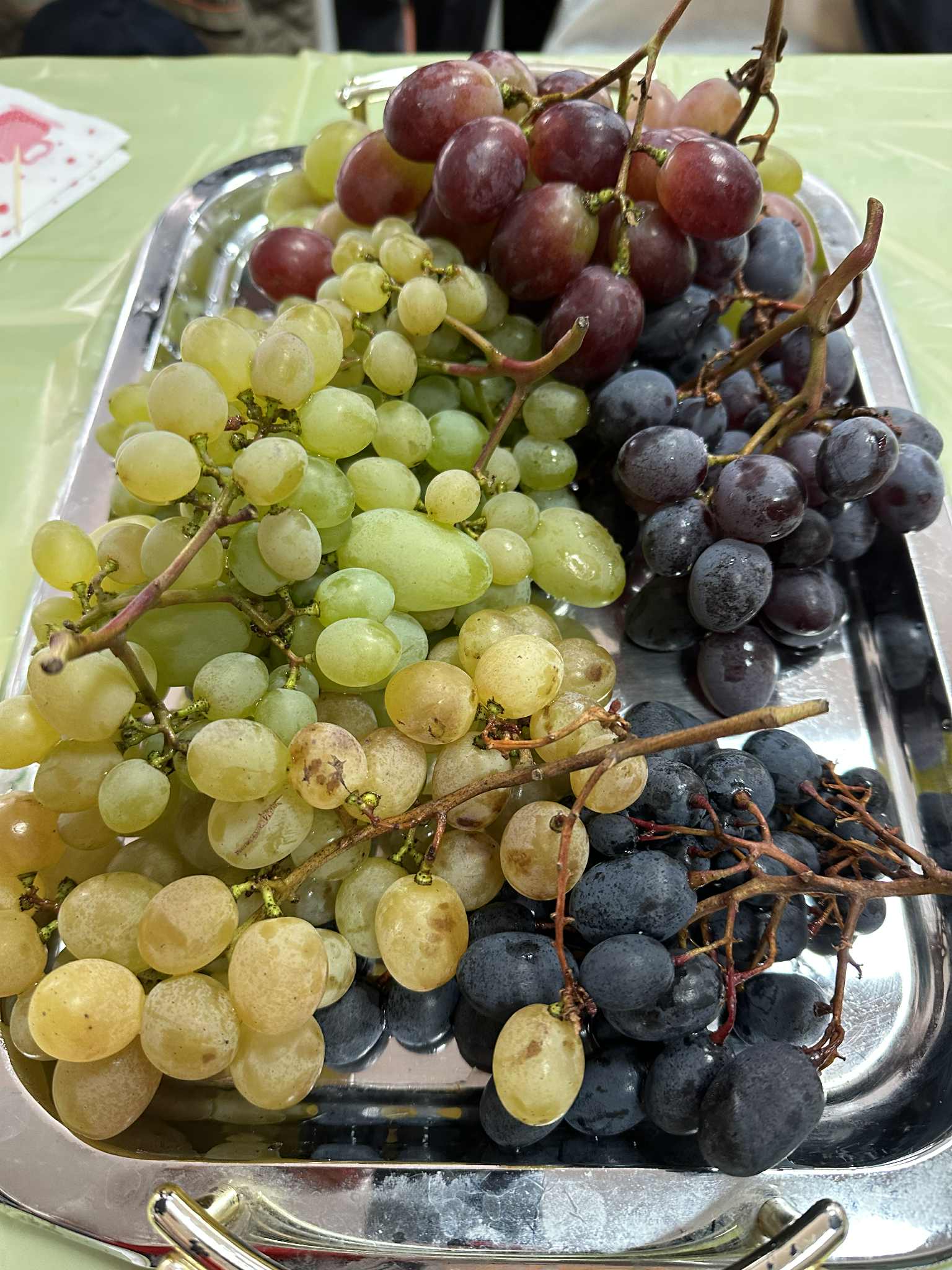 a716fb7d a327 4048 bdb2 48e9cc8f3017