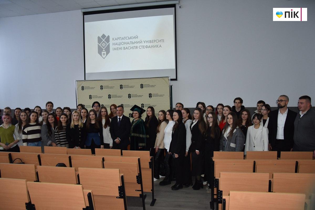Карпатський університет оголосив про масштабний розвиток дуальної освіти (ФОТО) 25 c02c6fb0 6871 4f98 9cac 5e58c8ccb55e