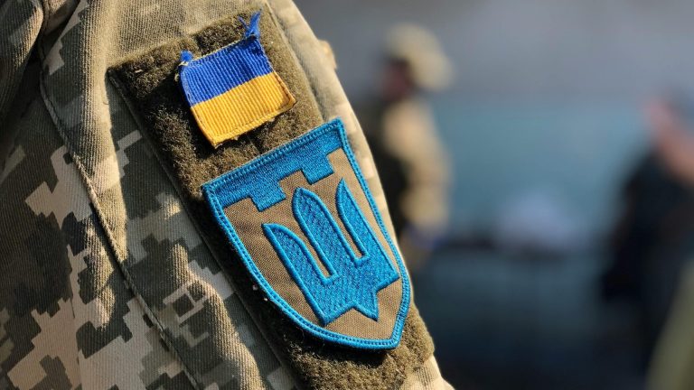 Рейд ТЦК і поліції на Прикарпатті: чоловік напав на правоохоронця 11 c395f5a12fd5479c9e5606a2731a49296h1r0gqmb3ut0ig image