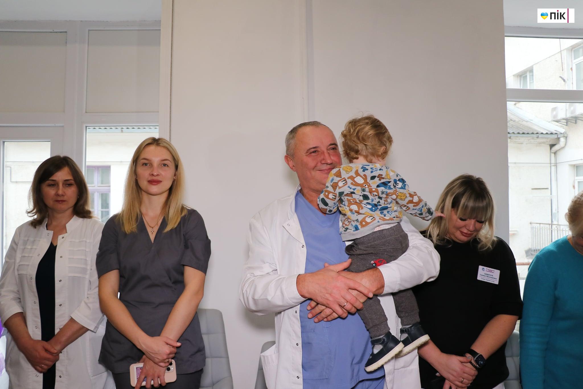 День "поспішайок" відзначили у Франківському обласному перинатальному центрі (ФОТОРЕПОРТАЖ) 12 c6f844ee 4436 4e26 a976 be41e9db8896