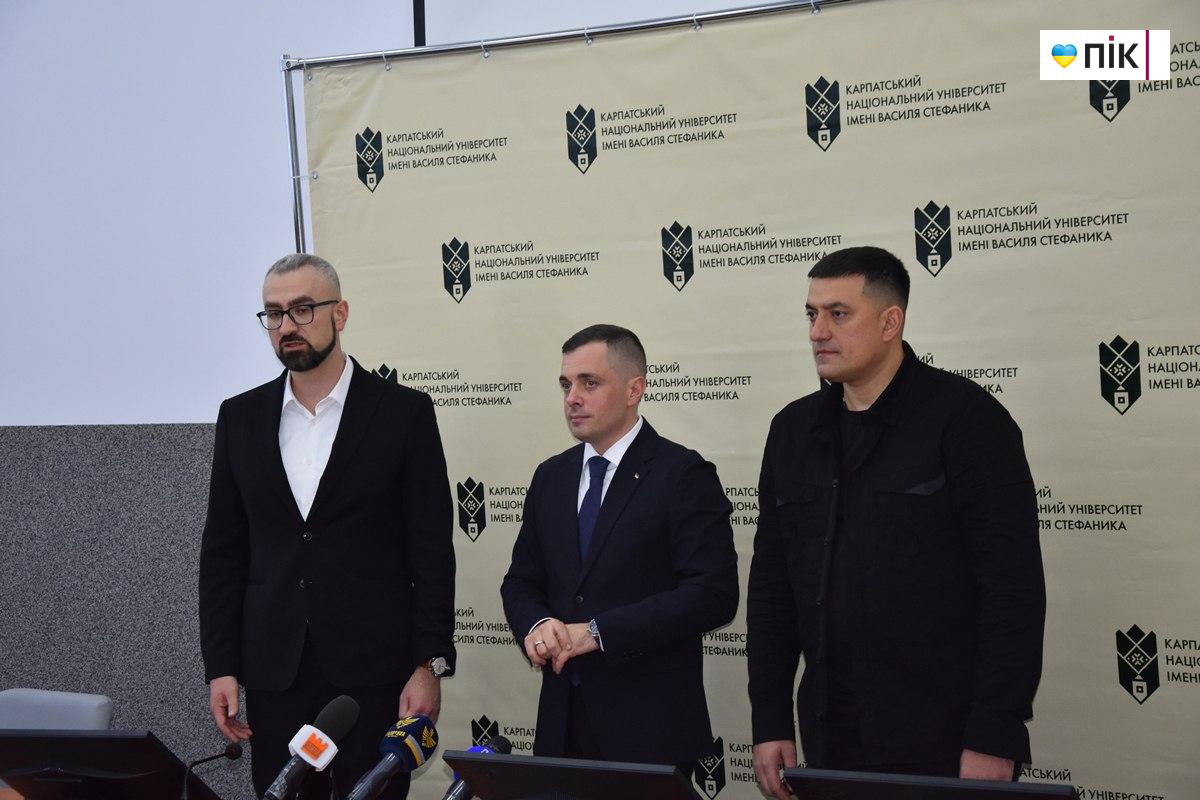 Карпатський університет оголосив про масштабний розвиток дуальної освіти (ФОТО) 5 cf069e61 5517 4324 bda6 1907a46bb473