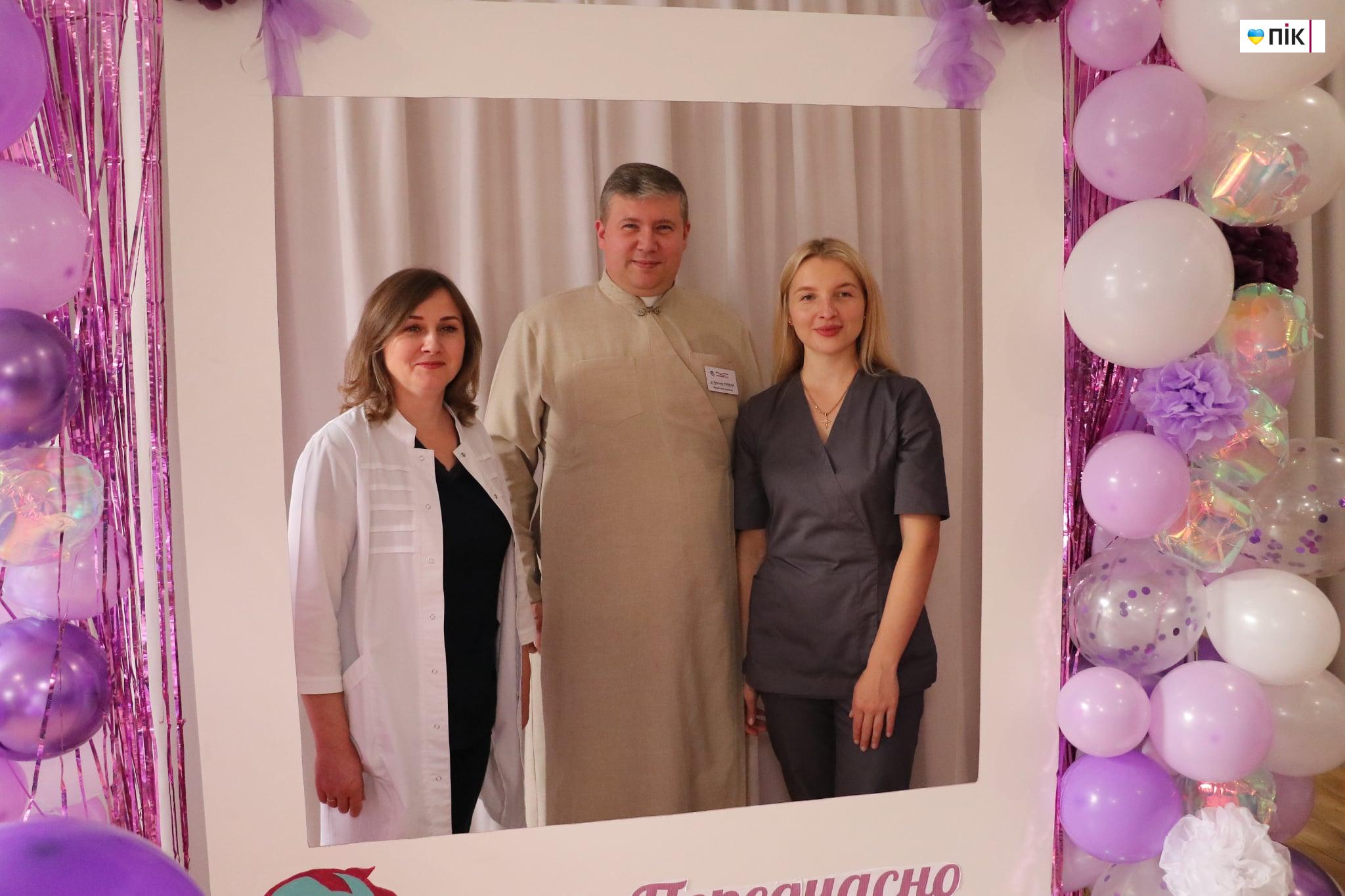 День "поспішайок" відзначили у Франківському обласному перинатальному центрі (ФОТОРЕПОРТАЖ) 5 d0b8fea9 c75e 49d3 9274 6030b1f85b43