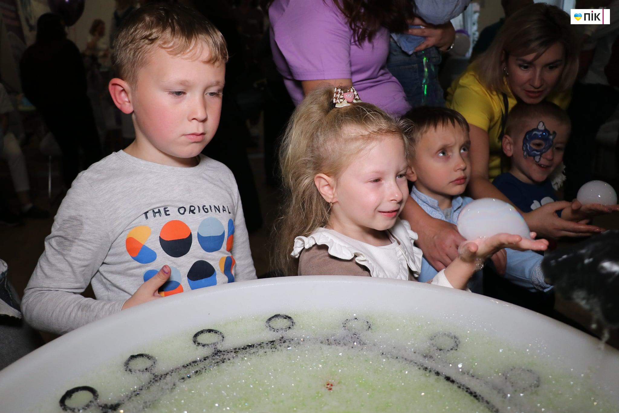 День "поспішайок" відзначили у Франківському обласному перинатальному центрі (ФОТОРЕПОРТАЖ) 3 d52009d1 eab3 4e0a 9839 8d50c3cab9c8