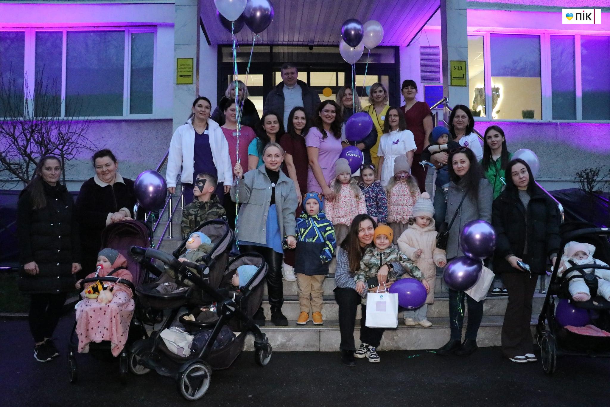 День "поспішайок" відзначили у Франківському обласному перинатальному центрі (ФОТОРЕПОРТАЖ) 47 dd3e9db3 169c 4ec8 9cae cd7dd7df4cf8