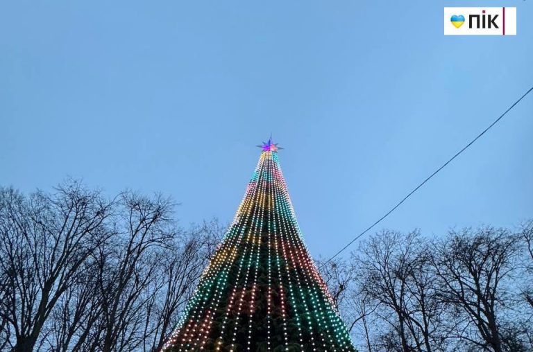 Коли у Франківську відкриють головну ялинку? 3 photo 2024 12 06 16 24 13 1