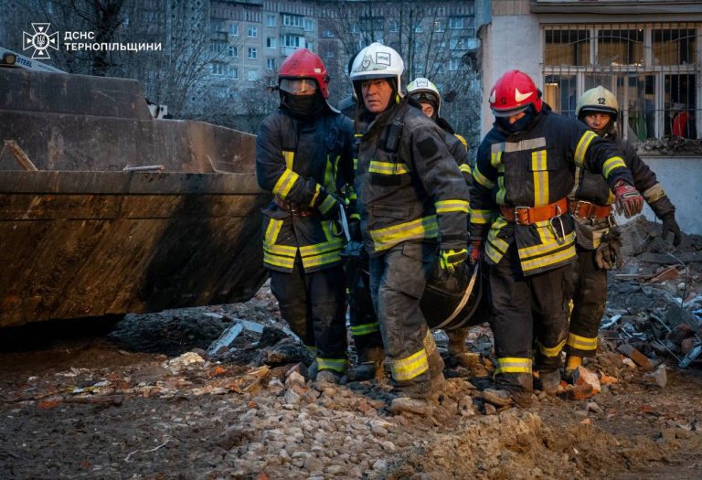 Кількість загиблих у Тернополі зросла до 33, — ДСНС 9 photo 2025 11 22 17 10 15