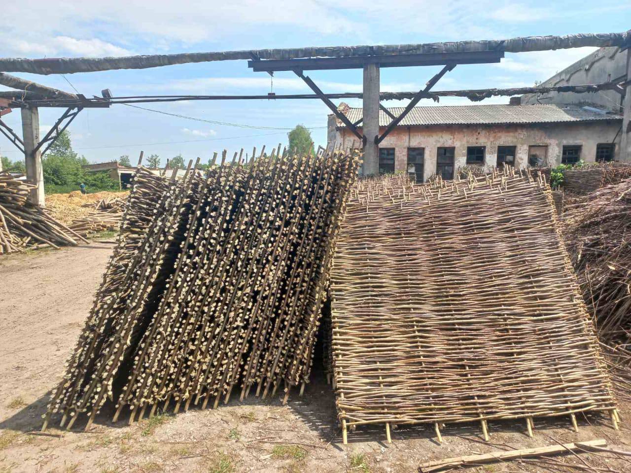 "Хочу бути прикладом для наслідування": ветеран з Прикарпаття виготовляє екоогорожі на експорт (ФОТО) 4 photo 2025 11 24 17 34 21 3