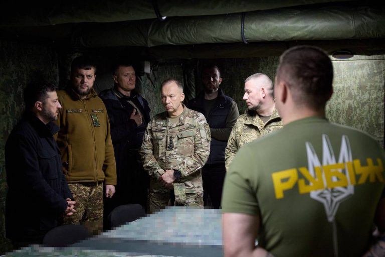 Зеленський відвідав захисників на Добропільському напрямку 5 photo 5210759258608176095 y